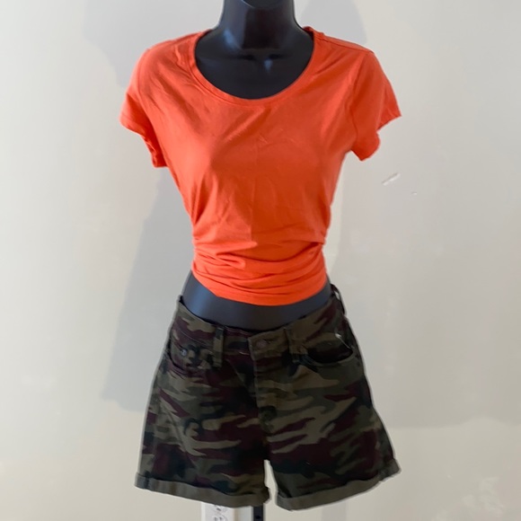 Pre-owned women’s Camo Cuffed Shorts - Picture 1 of 11